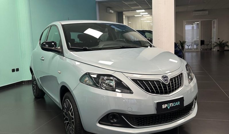 Lancia Ypsilon 1.0 Hybrid 70CV Platino 2024 | CarPlay | Retrocamera | Pronta Consegna pieno