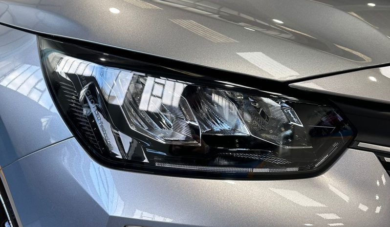 Peugeot 208 Allure Pack 100CV 2025 – 6.000 km, Full Optional pieno