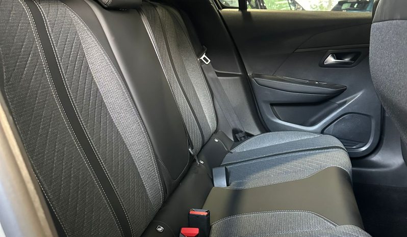 Peugeot 208 Allure Pack 100CV 2025 – 6.000 km, Full Optional pieno