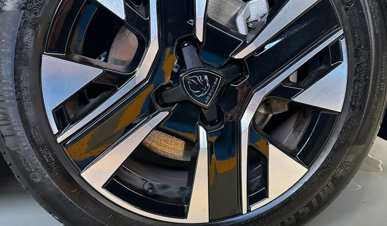 Peugeot 208 Allure Pack 100CV 2025 – 6.000 km, Full Optional pieno