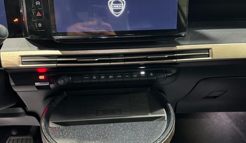 🔥 Lancia Ypsilon LX Hybrid 100CV Automatica 2025 | Blu Lancia Tetto Nero pieno