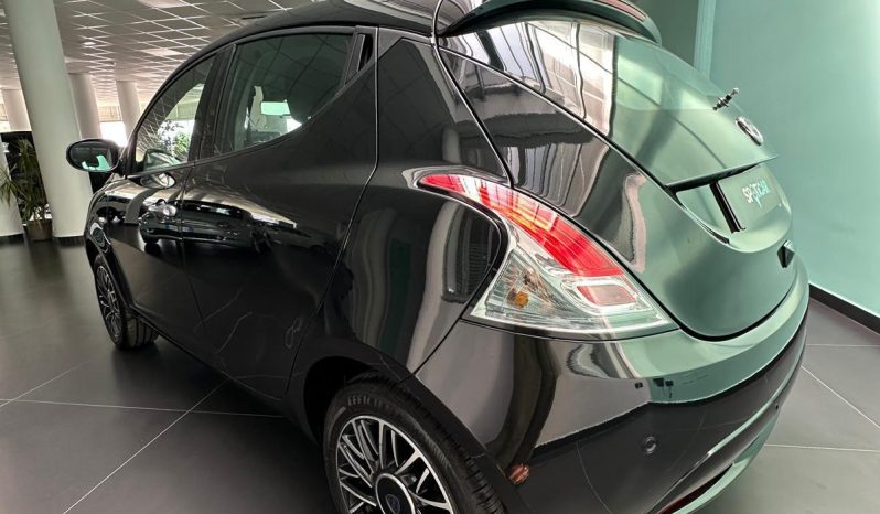 Occasione Lancia Ypsilon Hybrid Platino 2024 – Full Optional + Consegna Immediata pieno
