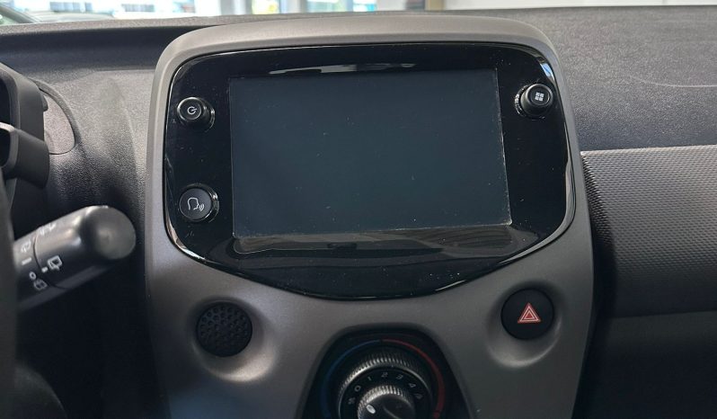 Peugeot 108 1.0 VTi 72 CV Active – OK Neopatentati, Bassi Consumi pieno