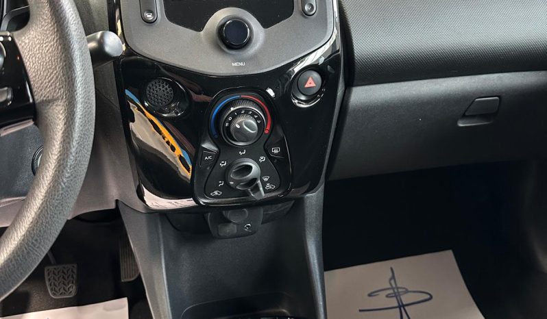 Citroën C1 Feel 1.0 VTi 72 CV 2019 – OK Neopatentati, Bassi Consumi pieno