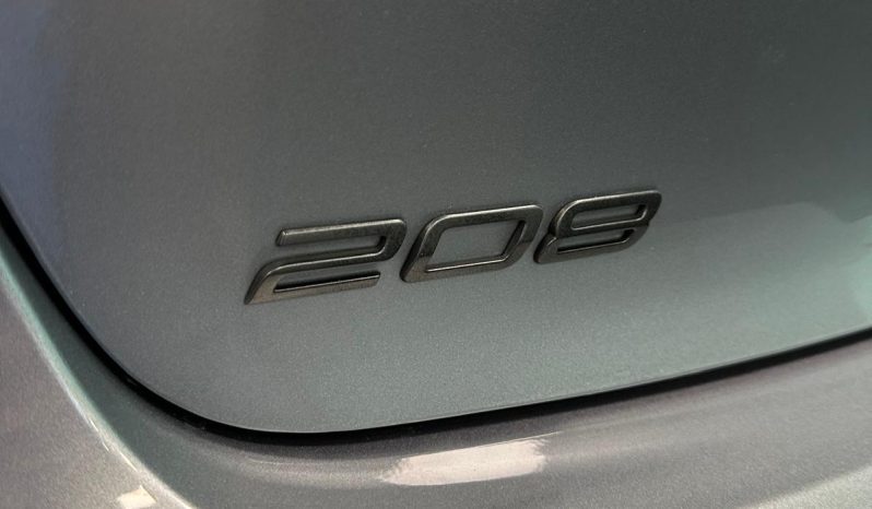 Peugeot 208 1.2 PureTech 100 CV Allure Pack 2025 – Solo 6.000 KM pieno