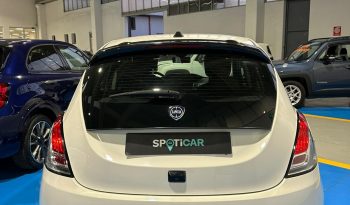 Lancia Ypsilon Hybrid Platino 2024 – Top di Gamma pieno