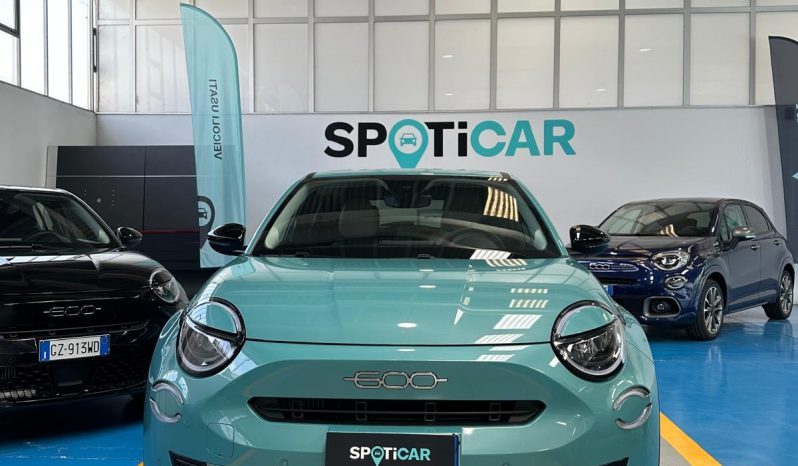 Fiat 600 La Prima 1.2 Hybrid 110 CV – Azzurro Acqua, Full Optional pieno