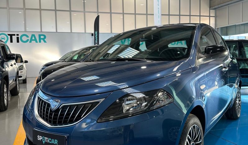Lancia Ypsilon 1.0 Hybrid 70 CV – Platino 2024, Super Accessoriata pieno