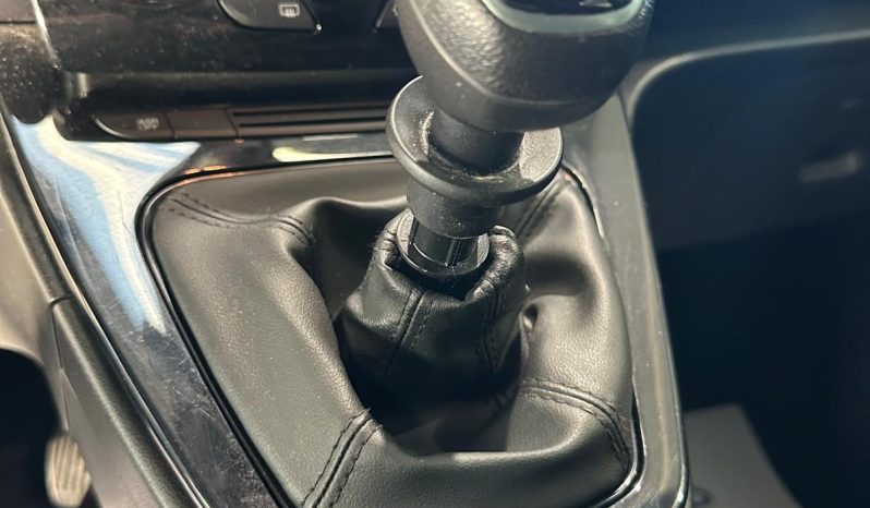 Lancia Ypsilon 1.0 Hybrid 70 CV – Platino 2024, Super Accessoriata pieno