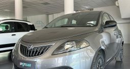 Lancia Ypsilon Platino 2024 – Eleganza, Comfort e Bassi Consumi