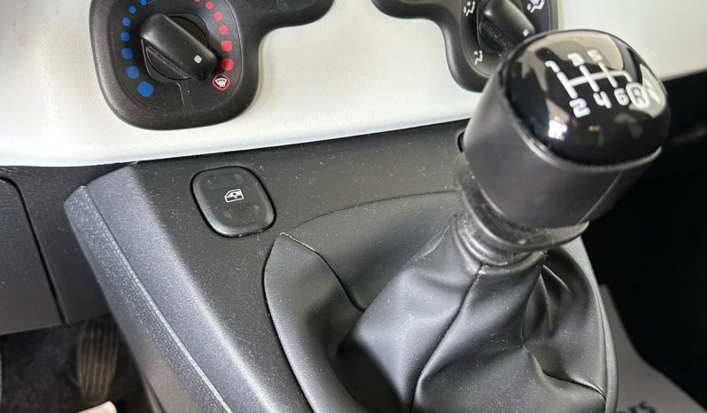 Fiat Pandina Cross Hybrid – Tecnologia, Comfort e Bassi Consumi pieno