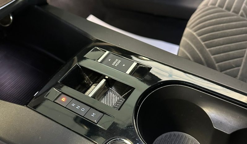 Lancia Ypsilon LX Hybrid Automatica – Eleganza e Tecnologia Premium pieno