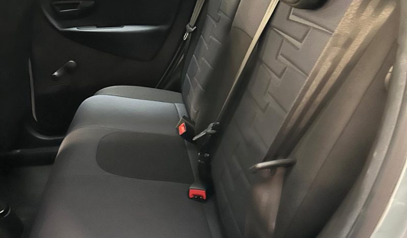 Lancia Ypsilon 1.0 Hybrid 70 CV – Platino, CarPlay E Retrocamera pieno
