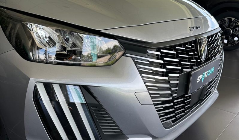 Peugeot 208 Allure Pack 2025 – Stile Moderno e Guida Dinamica pieno