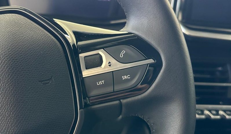 Peugeot 208 Allure Pack 2025 – Stile Moderno e Guida Dinamica pieno