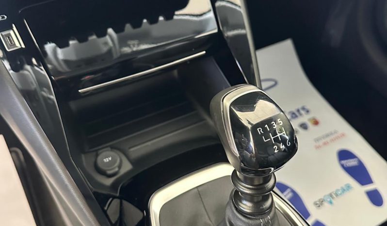 Peugeot 208 Allure Pack 2025 – Stile Moderno e Guida Dinamica pieno
