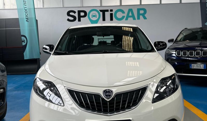 Lancia Ypsilon 70 CV Hybrid | Apple CarPlay | Platino pieno