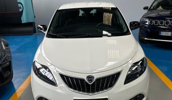 Lancia Ypsilon 70 CV Hybrid | Apple CarPlay | Platino pieno