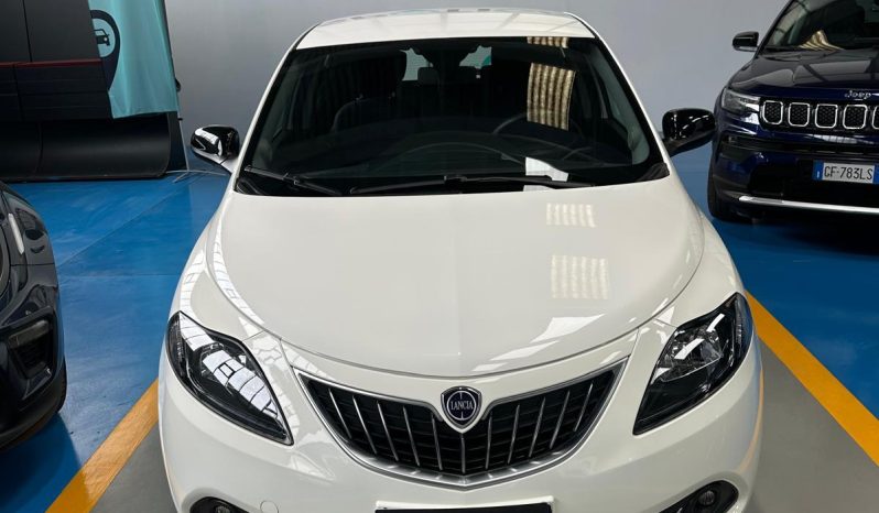 Lancia Ypsilon 70 CV Hybrid | Apple CarPlay | Platino pieno