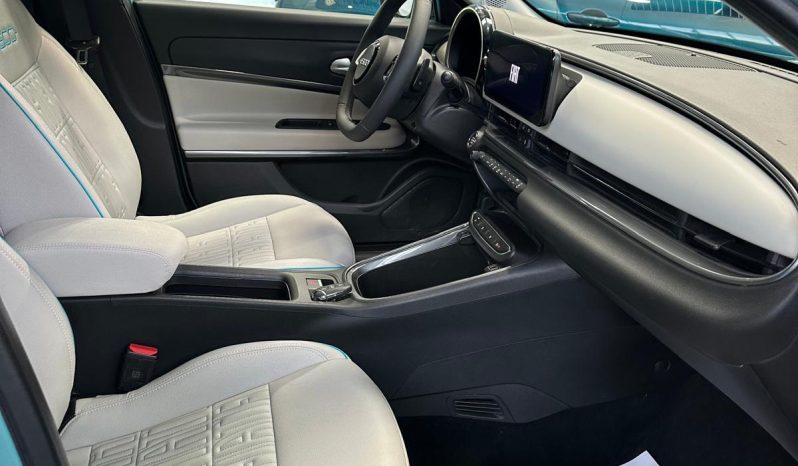 La Nuova FIAT 600 Che Fa Girare la Testa pieno