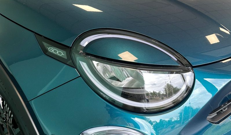 145 CV DI EMOZIONI | NUOVA FIAT 600 HYBRID pieno