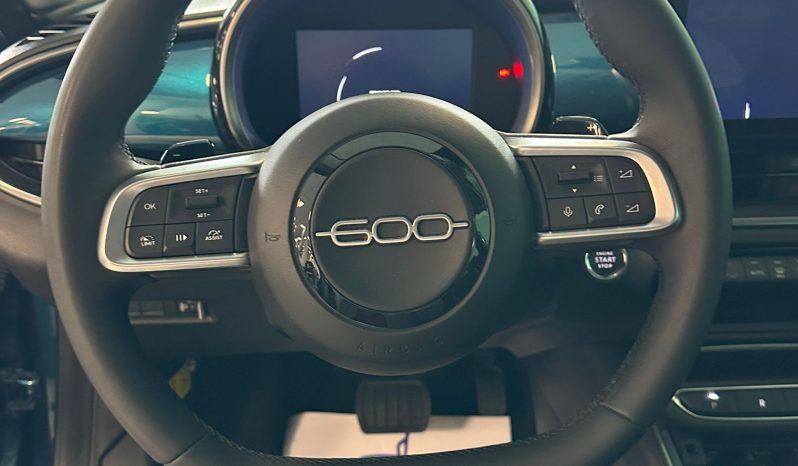145 CV DI EMOZIONI | NUOVA FIAT 600 HYBRID pieno
