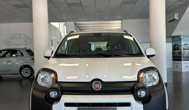 Panda Cross 2024 Hybrid: consumi bassi, stile top pieno