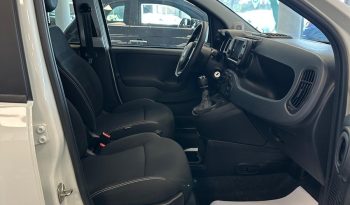 Panda Cross 2024 Hybrid: consumi bassi, stile top pieno