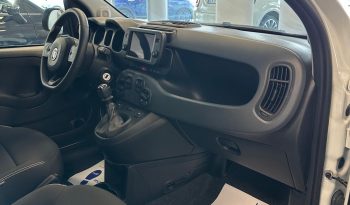 Panda Cross 2024 Hybrid: consumi bassi, stile top pieno
