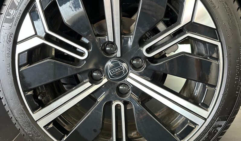 Elegante, Automatica, Ibrida: Scopri la Nuova Ypsilon LX pieno