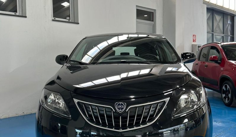 Lancia Ypsilon Platino Hybrid 2024 – Disponibile Subito! pieno