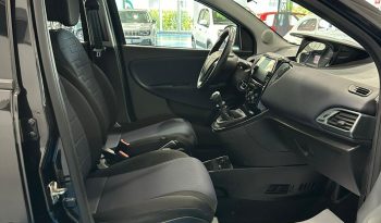 Lancia Ypsilon Platino Hybrid 2024 – Disponibile Subito! pieno
