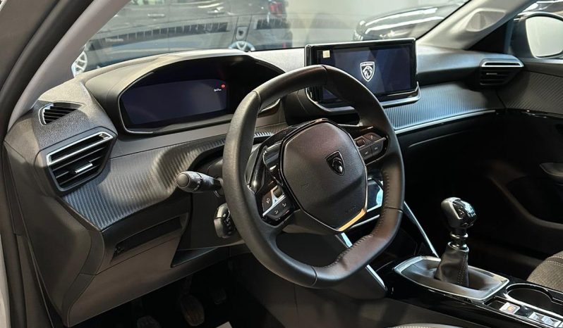 PEUGEOT 208 ALLURE – BENZINA – 2025 pieno