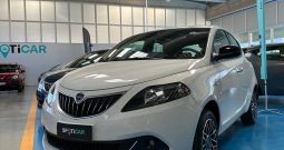 LANCIA YPSILON PLATINO HYBRID – TOP DI GAMMA 2024