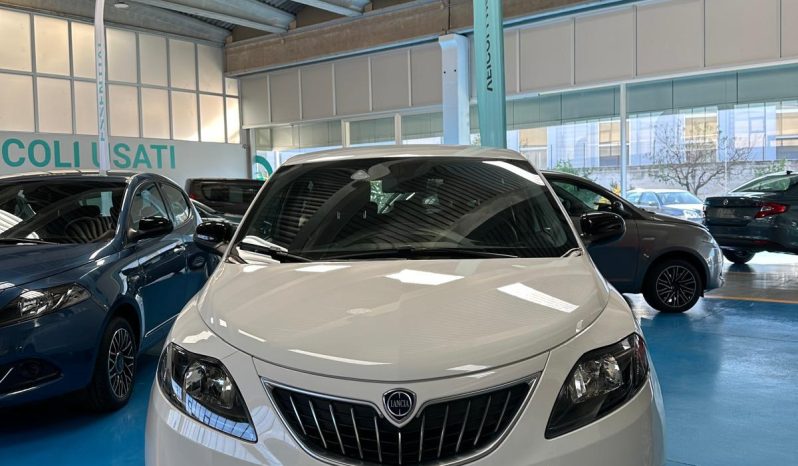 LANCIA YPSILON PLATINO HYBRID – TOP DI GAMMA 2024 pieno