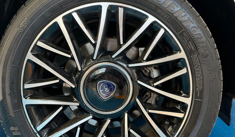 LANCIA YPSILON PLATINO HYBRID – TOP DI GAMMA 2024 pieno