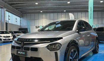 YPSILON HYBRID AUTOMATICA – LA CITY CAR PREMIUM ITALIANA pieno