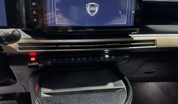 YPSILON HYBRID AUTOMATICA – LA CITY CAR PREMIUM ITALIANA pieno