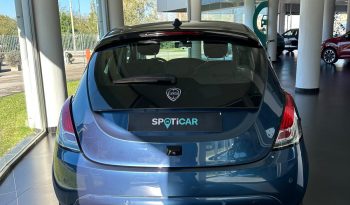 LA CITY CAR CHE NON PASSA MAI DI MODA pieno