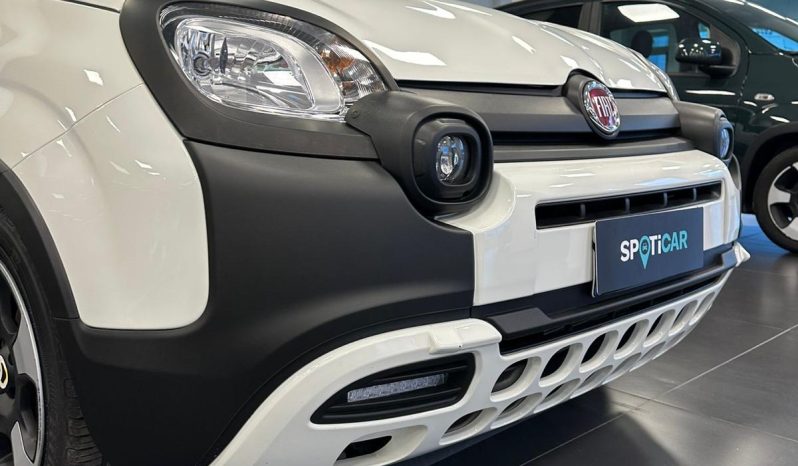 PANDINA CROSS 70 CV HYBRID – LA CITYCAR CHE VA OVUNQUE pieno