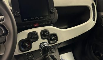 PANDINA CROSS 70 CV HYBRID – LA CITYCAR CHE VA OVUNQUE pieno