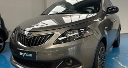 YPSILON PLATINO HYBRID 2024 | UFFICIALE FIAT ITALIA