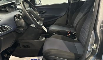 YPSILON PLATINO HYBRID 2024 | UFFICIALE FIAT ITALIA pieno