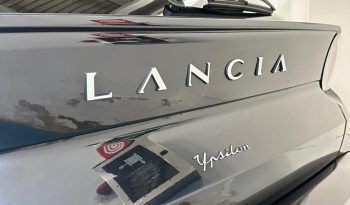 Nuova Ypsilon LX Hybrid 100 CV Automatica – Eleganza Senza Compromessi pieno