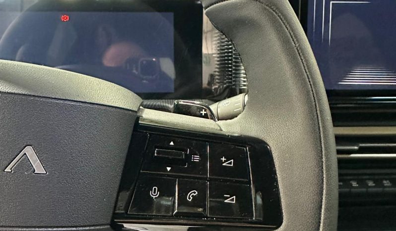 Nuova Ypsilon LX Hybrid 100 CV Automatica – Eleganza Senza Compromessi pieno
