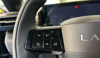 Nuova Ypsilon LX Hybrid 100 CV Automatica – Eleganza Senza Compromessi pieno