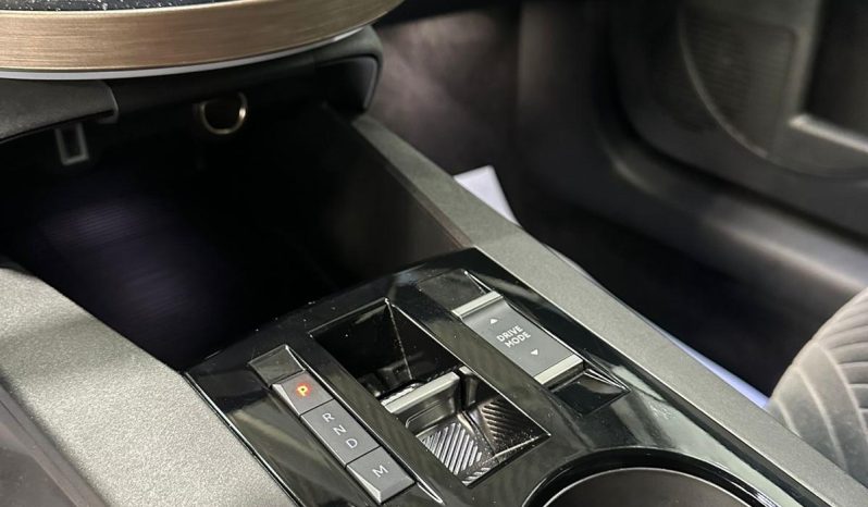 Nuova Ypsilon LX Hybrid 100 CV Automatica – Eleganza Senza Compromessi pieno