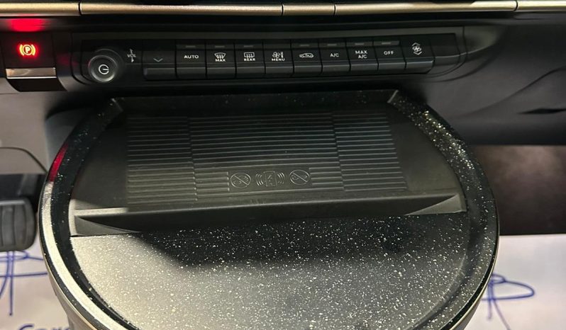 Nuova Ypsilon LX Hybrid 100 CV Automatica – Eleganza Senza Compromessi pieno