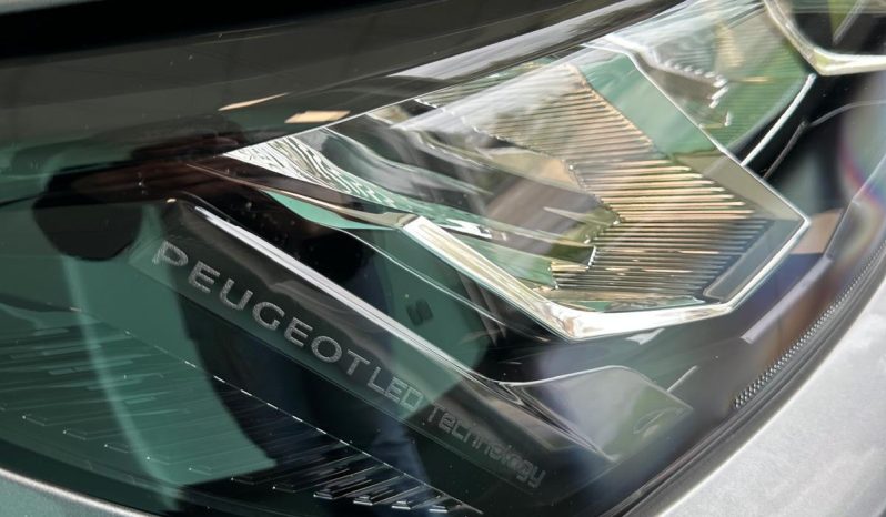 Peugeot 208 Allure Pack 2025 | CarPlay | Sensori Ant. e Post. pieno
