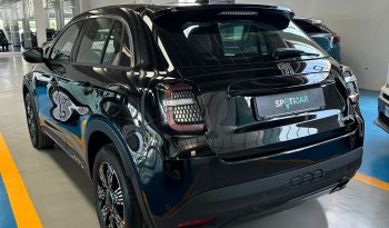 ✨ Nuova Fiat 600 Pop Hybrid: il SUV compatto che cambia il tuo modo di guidare. pieno